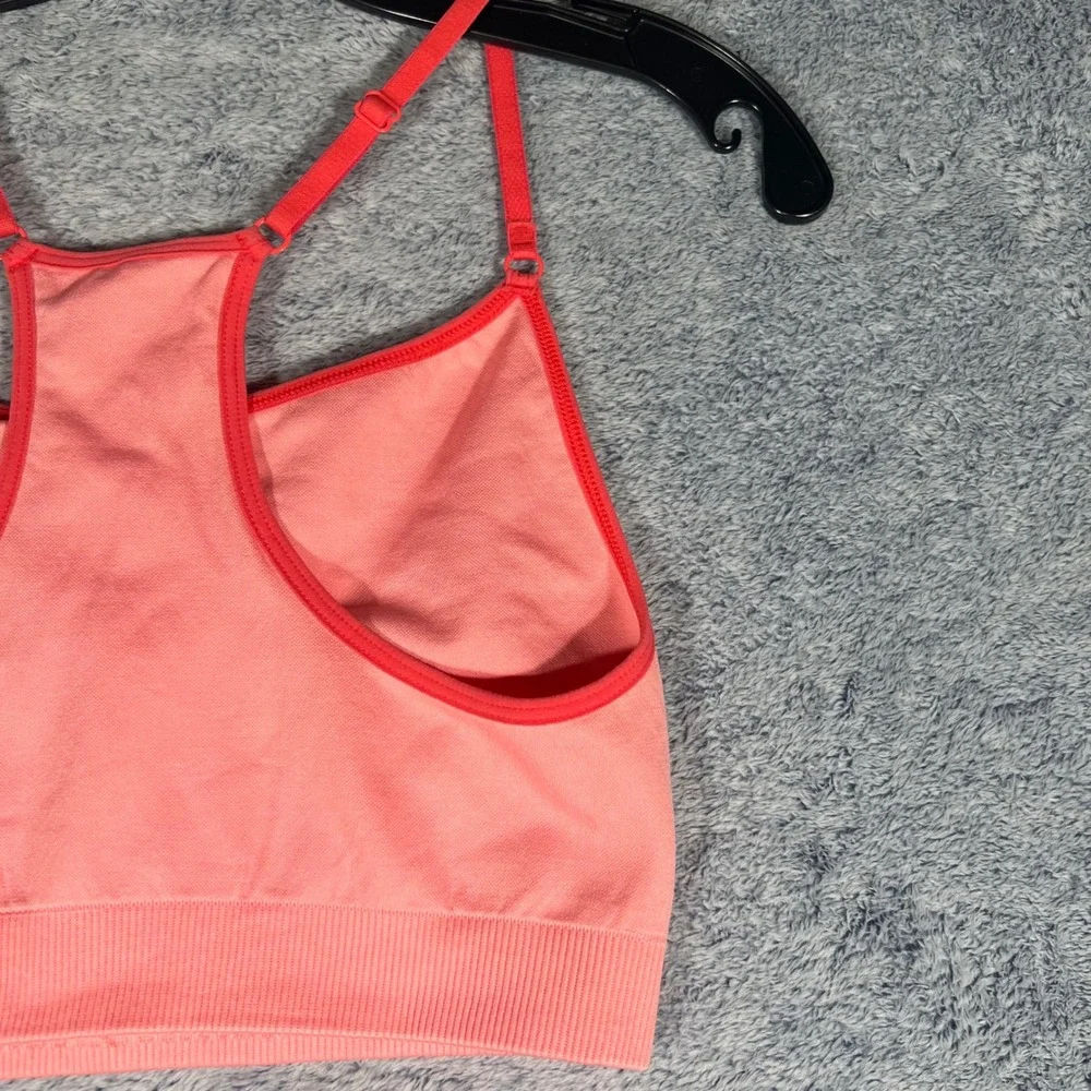Nike Dri-FIT NWT Seamless Sports Bra Coral Pink Adjustable Straps Womens Sz M/L